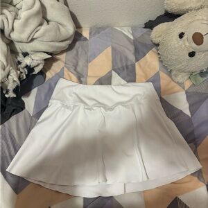 Elegant White Mini Skirt
